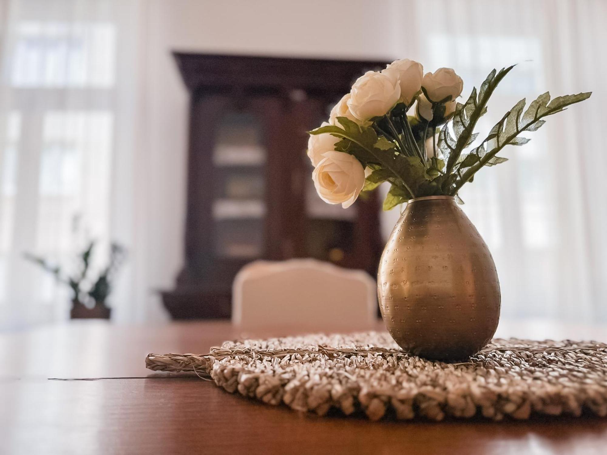 Unique & Spacious 3br Historic Flat In Centre شقة سراييفو