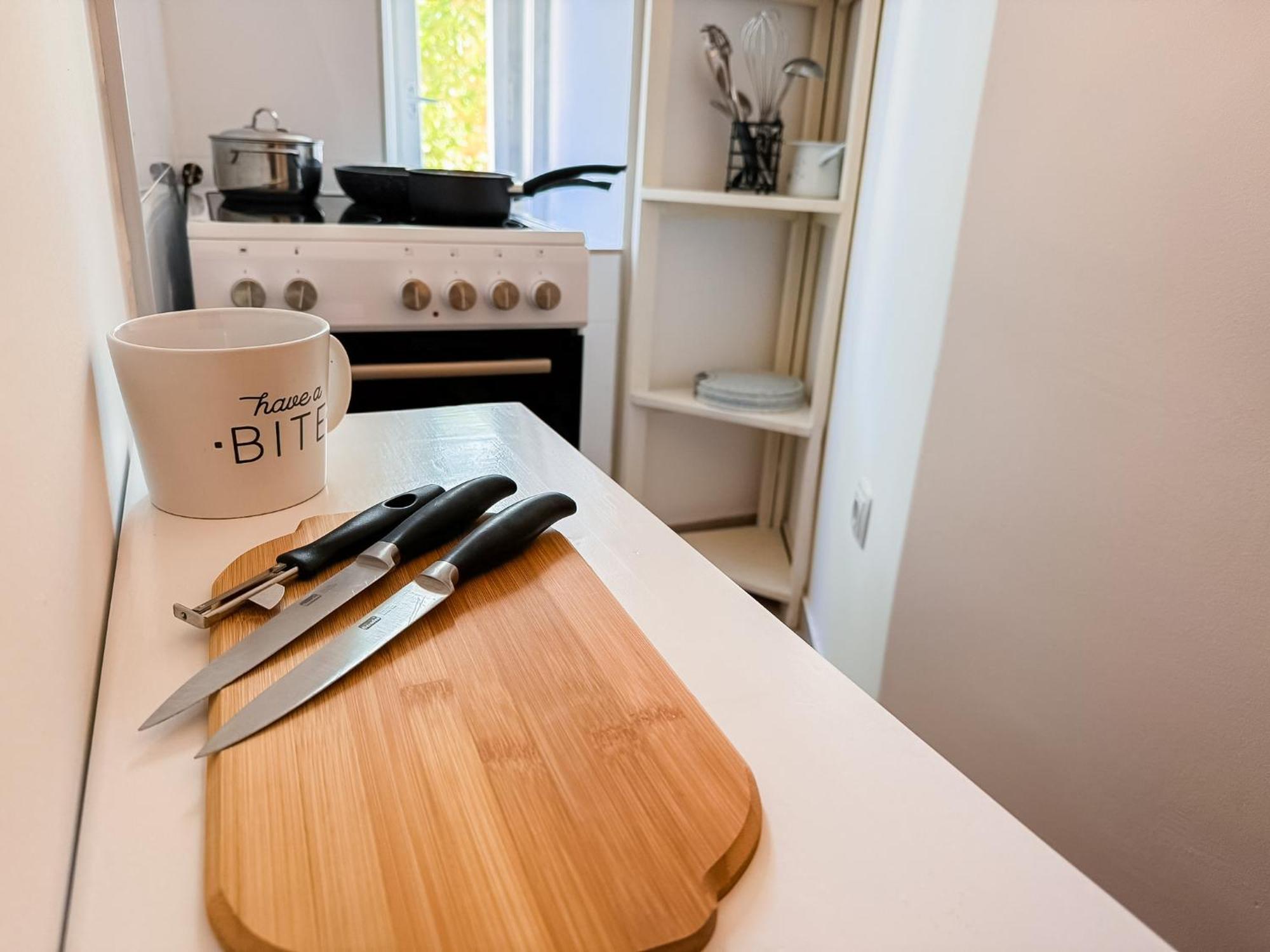 Unique & Spacious 3br Historic Flat In Centre *